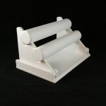 Armband display, liggend, PU leer, wit, 2 rollen Armband display, liggend, PU leer, wit, 2 rollen
